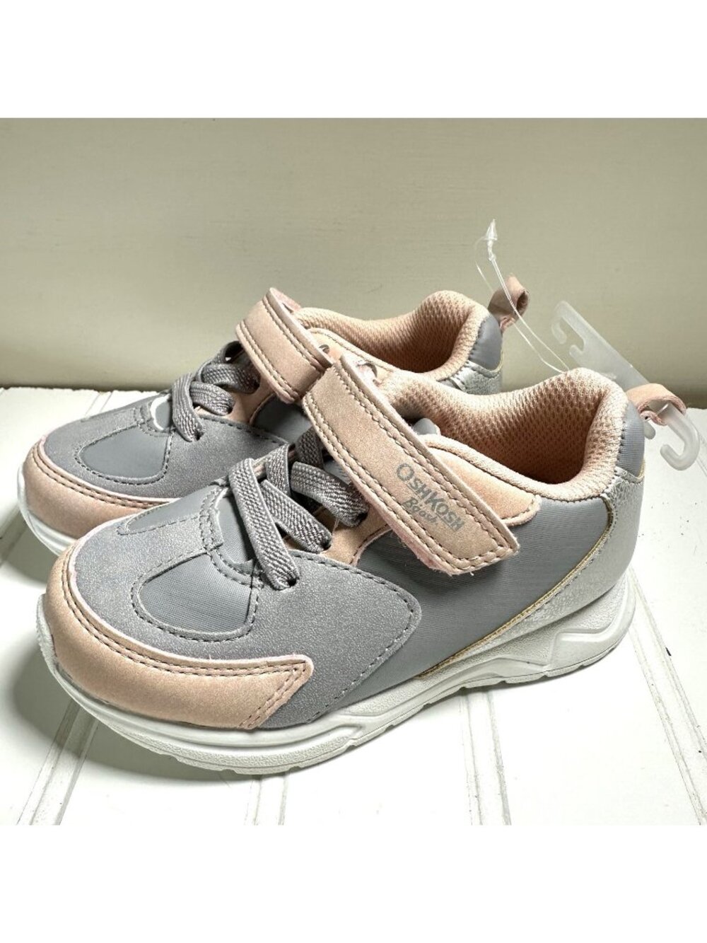OshKosh B'Gosh Girl's Bowie Sneakers 7M Pink Gray Kids Athletic Youth OF21C03H